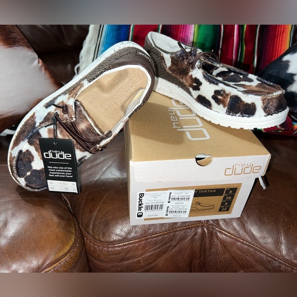 Hey Dude Shoes - LIMITED EDITION! BUCKLE EXCLUSIVE! HEYDUDE COW PRINT !